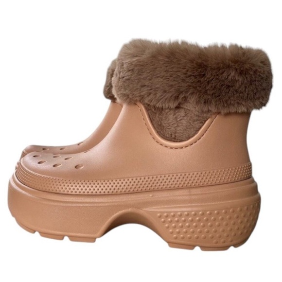 CROCS unisex adult men’s women’s Brown blush cork faux Fur-Lined stomp Boots - Picture 3 of 4